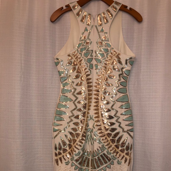 Verty Aztec Sequin Dress - Picture 5 of 8